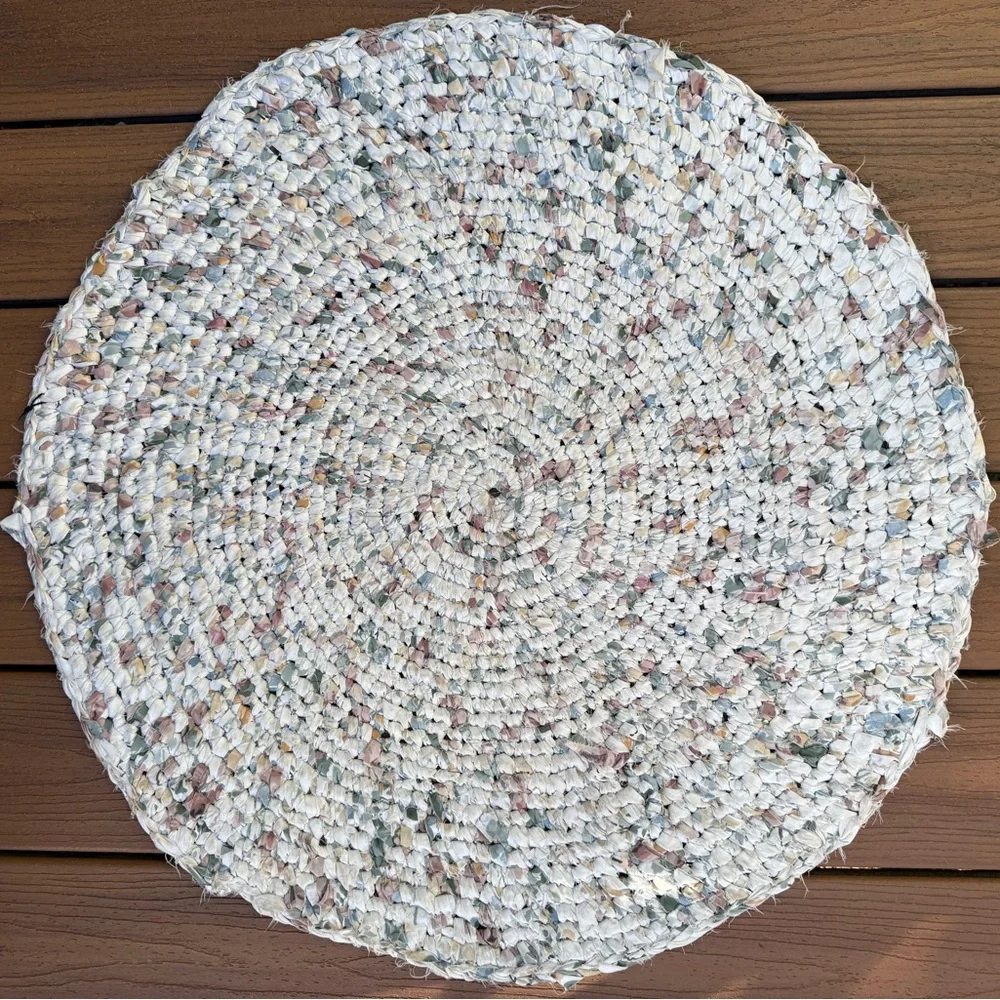 Shabby Chic Crocheted Rag Rug - Picture 1 of 2